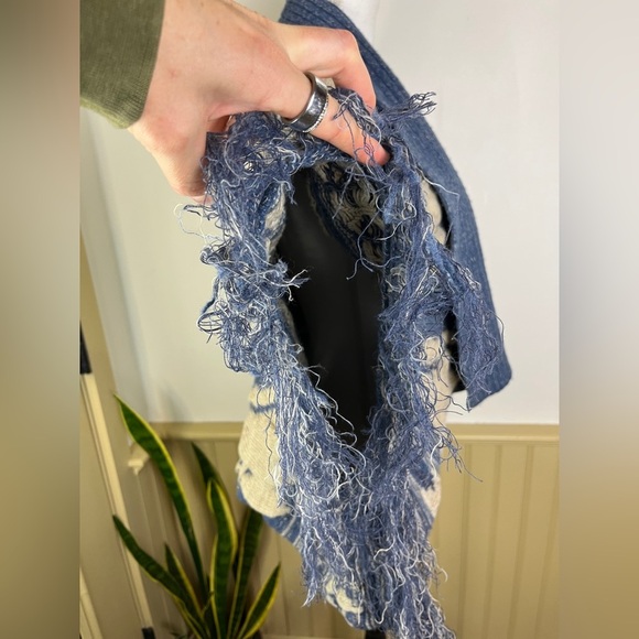 Ralph Lauren Blue and Cream Knit Cardigan - Picture 4 of 12